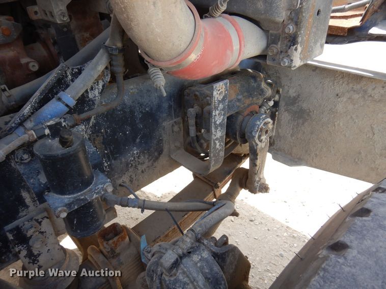 image for item KU9947 2003 International 5500i  ready mix truck