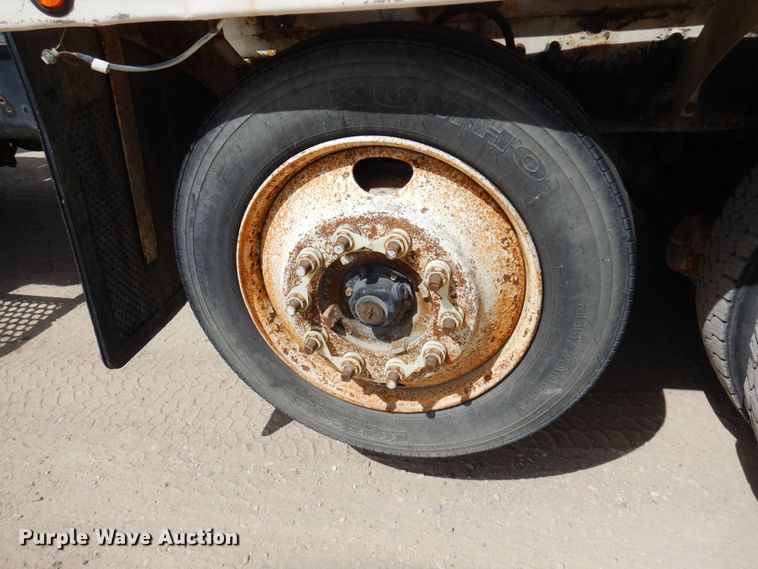 image for item KU9947 2003 International 5500i  ready mix truck