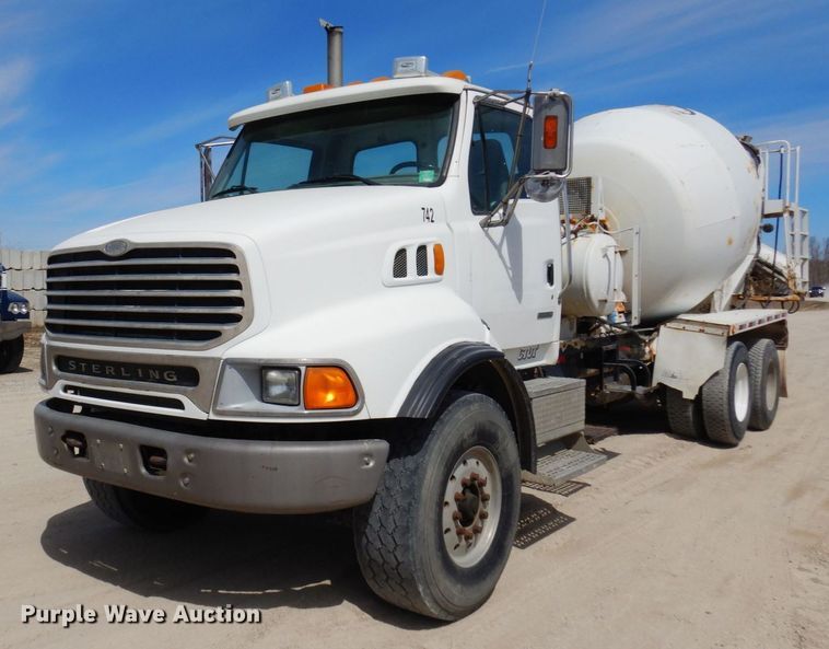 image for item KU9948 2004 Sterling LT9500  ready mix truck