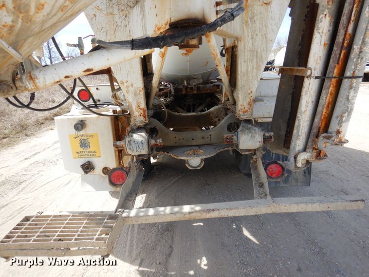 image for item KU9948 2004 Sterling LT9500  ready mix truck