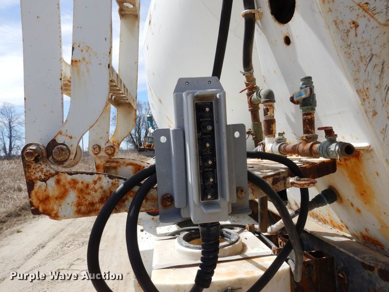 image for item KU9948 2004 Sterling LT9500  ready mix truck