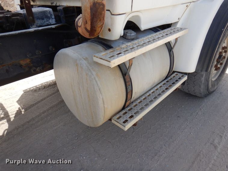 image for item KU9948 2004 Sterling LT9500  ready mix truck