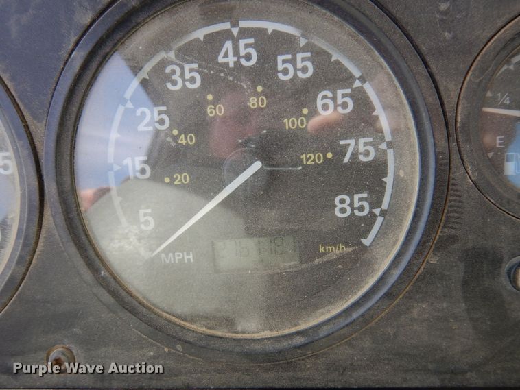 image for item KU9948 2004 Sterling LT9500  ready mix truck