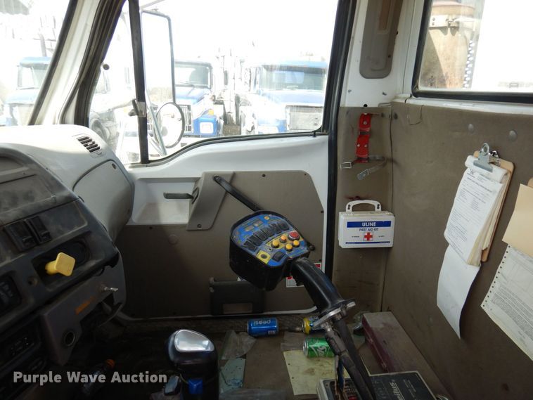 image for item KU9948 2004 Sterling LT9500  ready mix truck