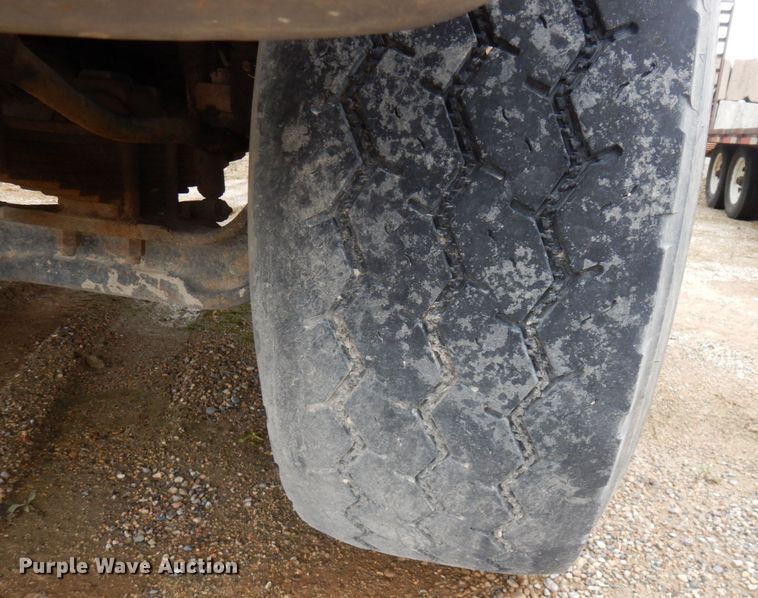 image for item KU9948 2004 Sterling LT9500  ready mix truck