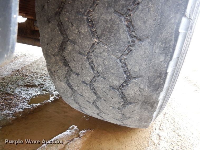 image for item KU9948 2004 Sterling LT9500  ready mix truck