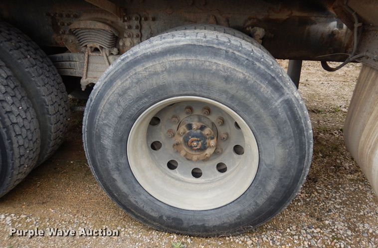 image for item KU9948 2004 Sterling LT9500  ready mix truck