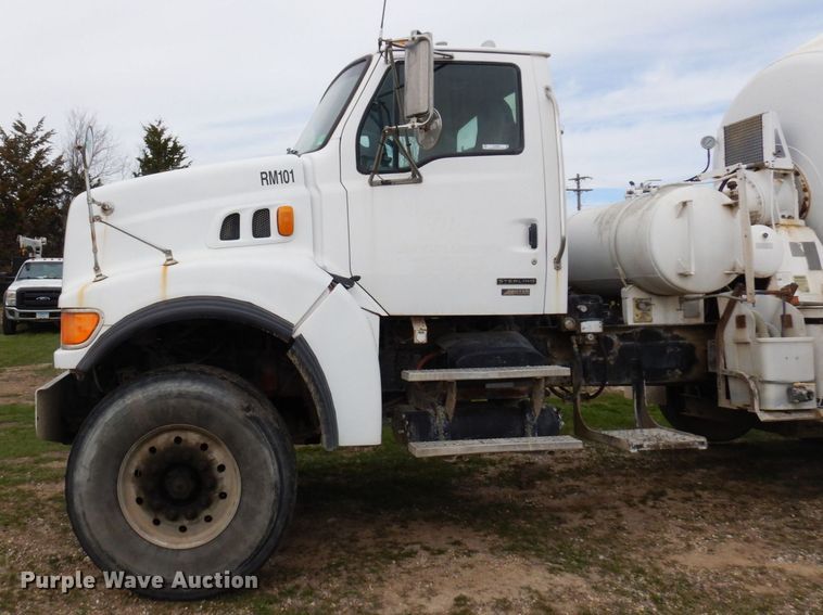 image for item KU9950 2005 Sterling LT9500  ready mix truck