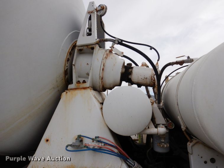 image for item KU9950 2005 Sterling LT9500  ready mix truck