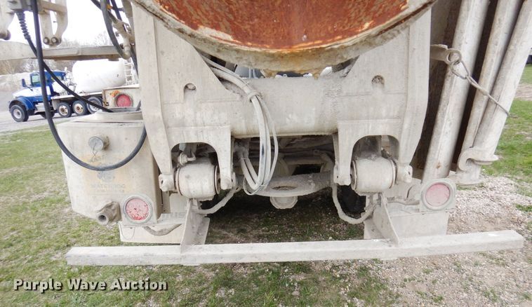 image for item KU9950 2005 Sterling LT9500  ready mix truck