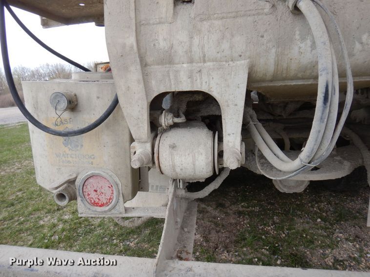 image for item KU9950 2005 Sterling LT9500  ready mix truck