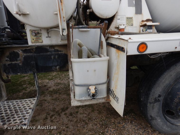 image for item KU9950 2005 Sterling LT9500  ready mix truck