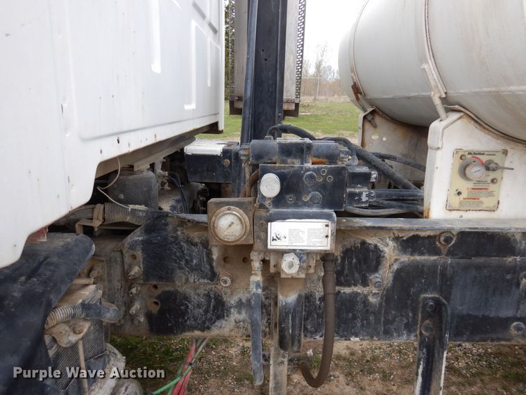 image for item KU9950 2005 Sterling LT9500  ready mix truck