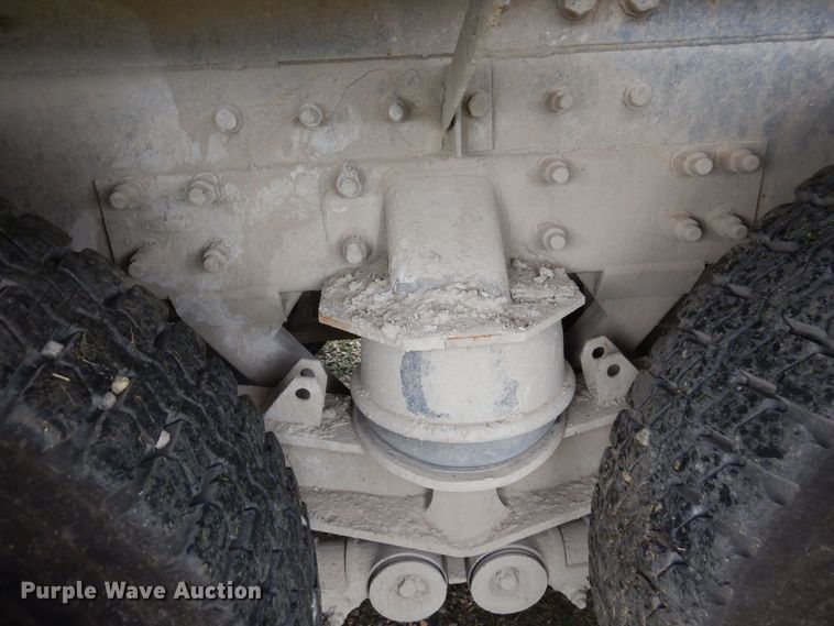 image for item KU9950 2005 Sterling LT9500  ready mix truck