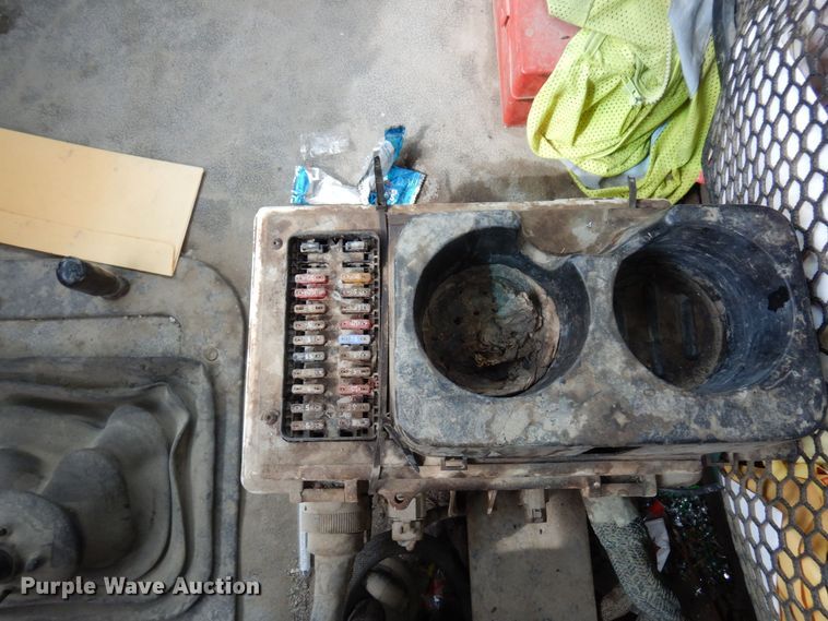 image for item KU9950 2005 Sterling LT9500  ready mix truck