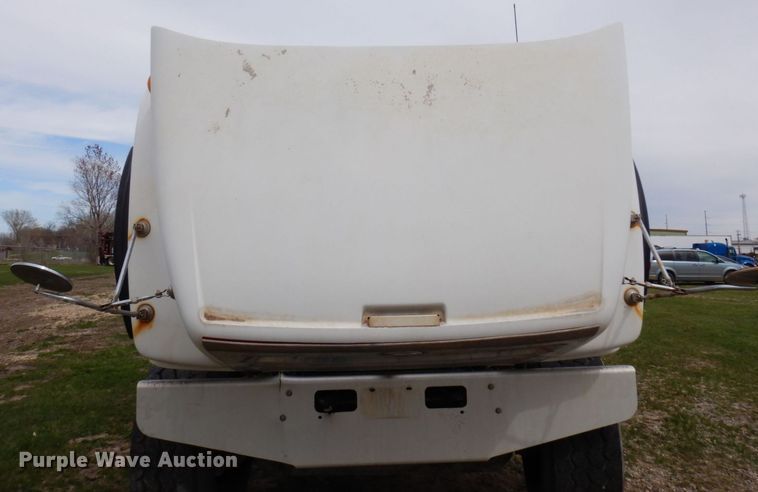 image for item KU9950 2005 Sterling LT9500  ready mix truck