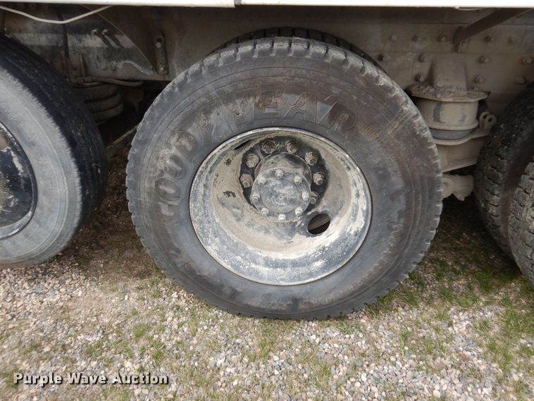 image for item KU9950 2005 Sterling LT9500  ready mix truck