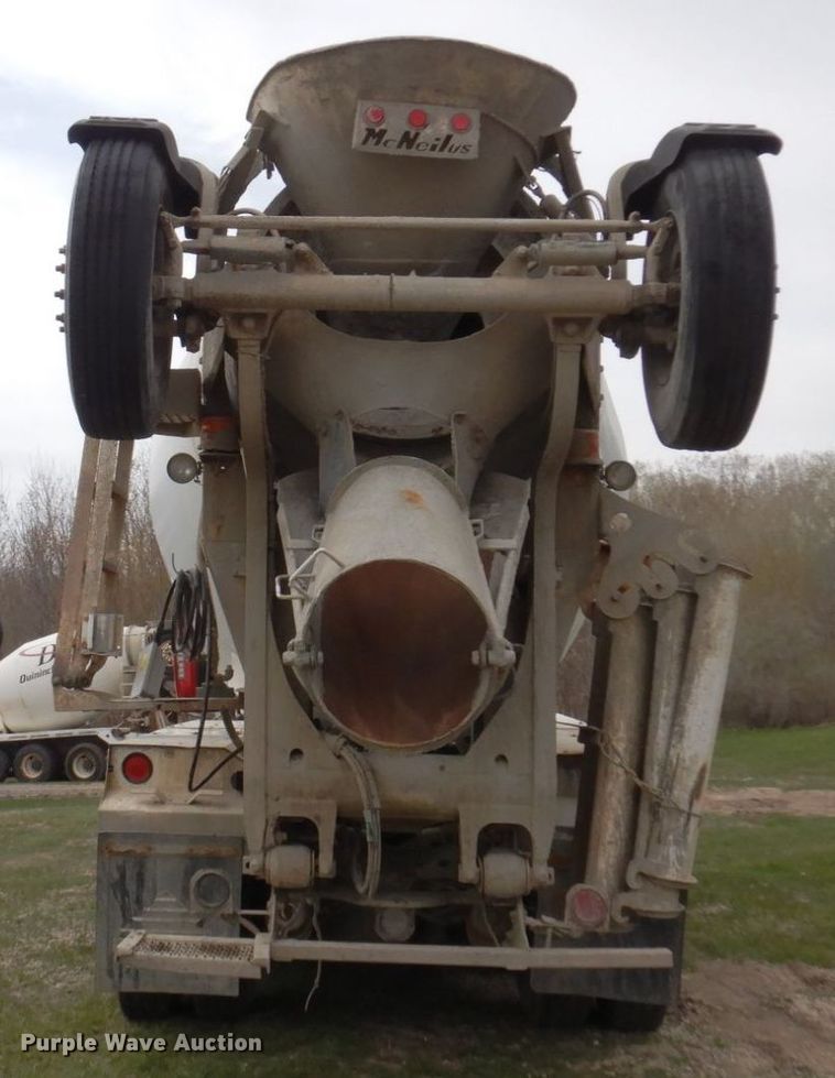 image for item KU9951 2005 Sterling LT9500  ready mix truck