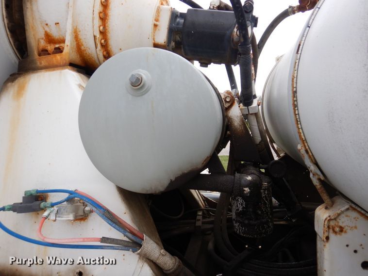 image for item KU9951 2005 Sterling LT9500  ready mix truck