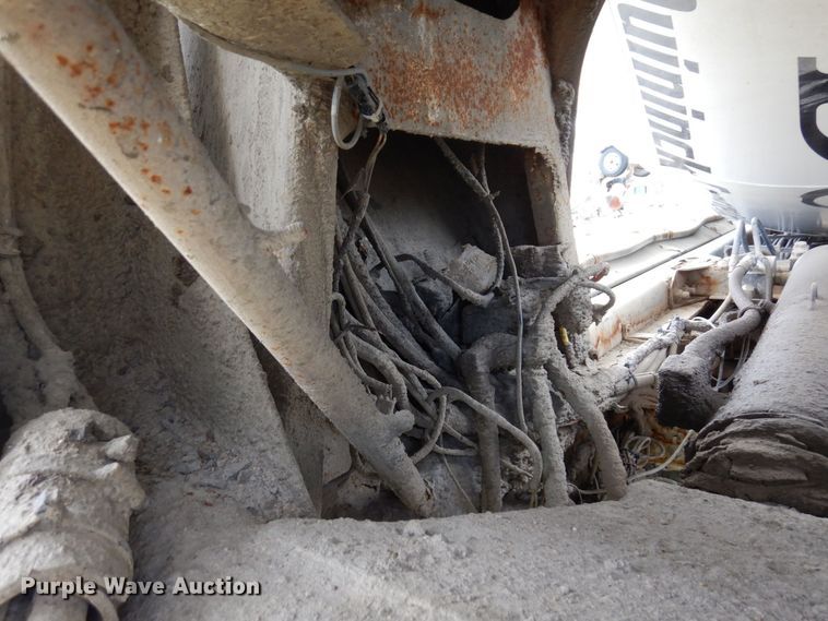 image for item KU9951 2005 Sterling LT9500  ready mix truck