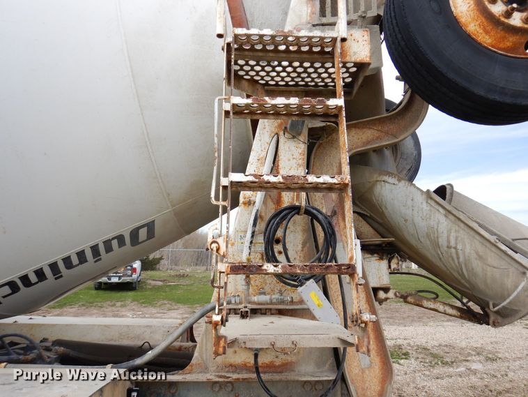 image for item KU9951 2005 Sterling LT9500  ready mix truck