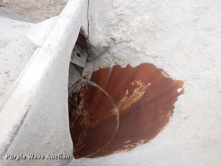 image for item KU9951 2005 Sterling LT9500  ready mix truck