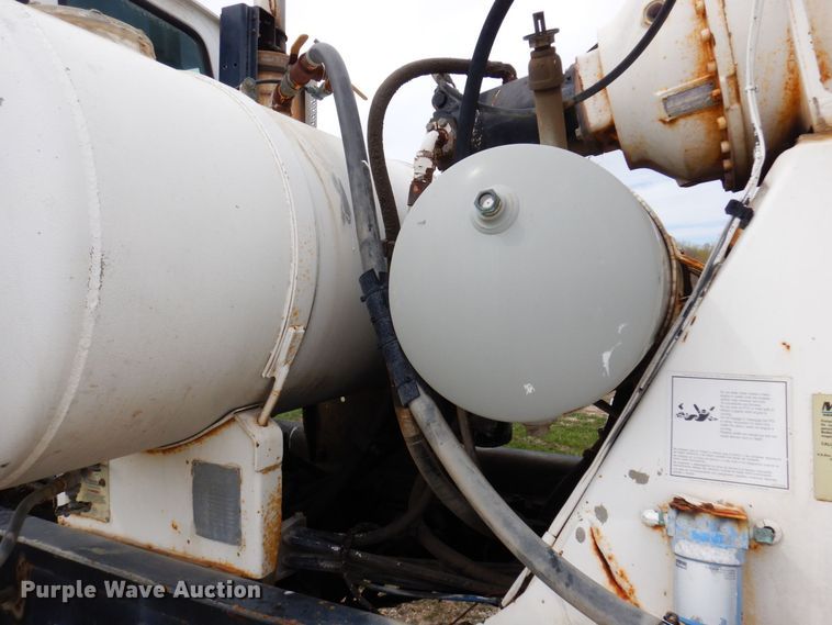 image for item KU9951 2005 Sterling LT9500  ready mix truck