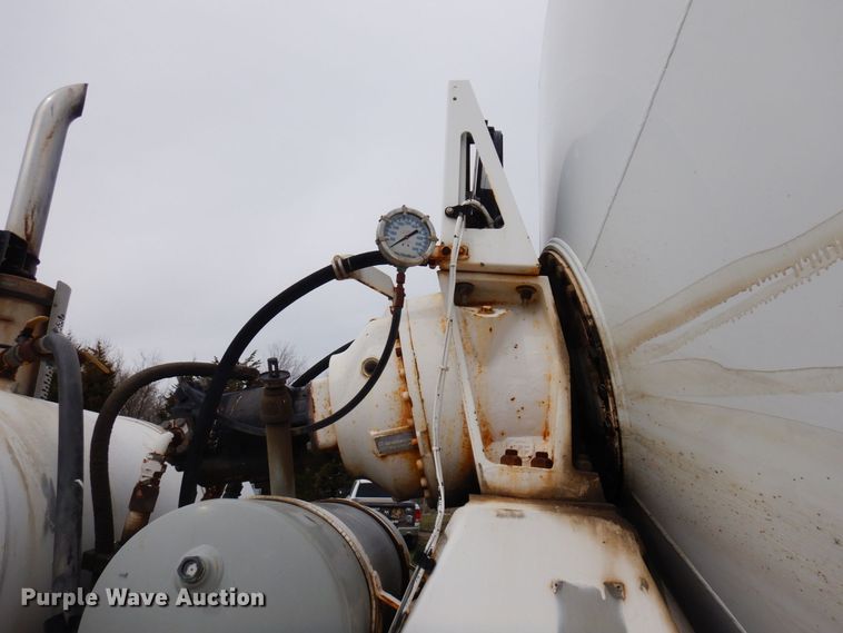 image for item KU9951 2005 Sterling LT9500  ready mix truck