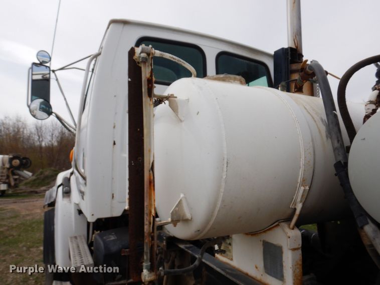 image for item KU9951 2005 Sterling LT9500  ready mix truck