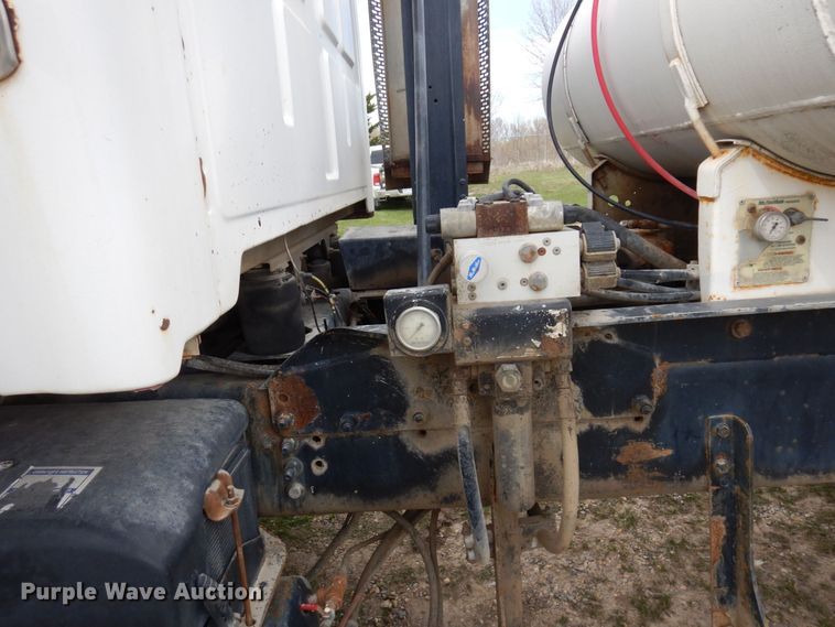 image for item KU9951 2005 Sterling LT9500  ready mix truck