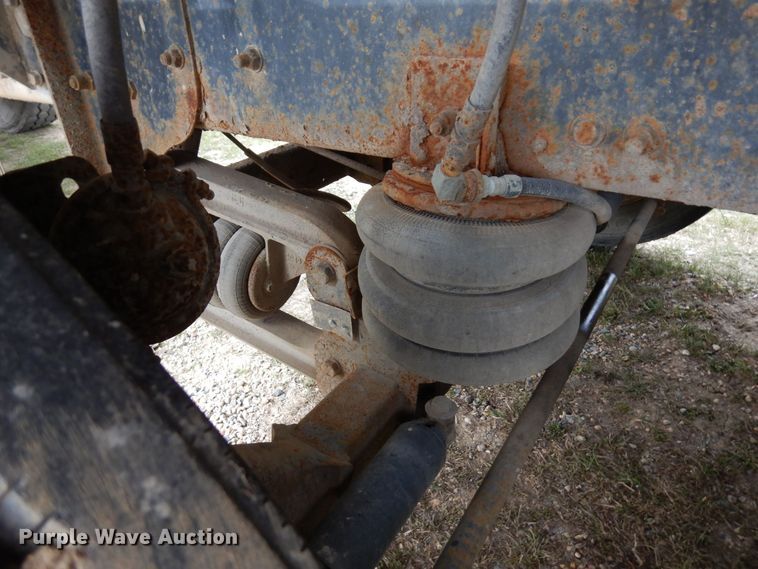 image for item KU9951 2005 Sterling LT9500  ready mix truck