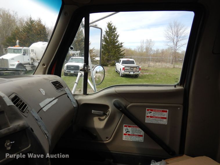 image for item KU9951 2005 Sterling LT9500  ready mix truck