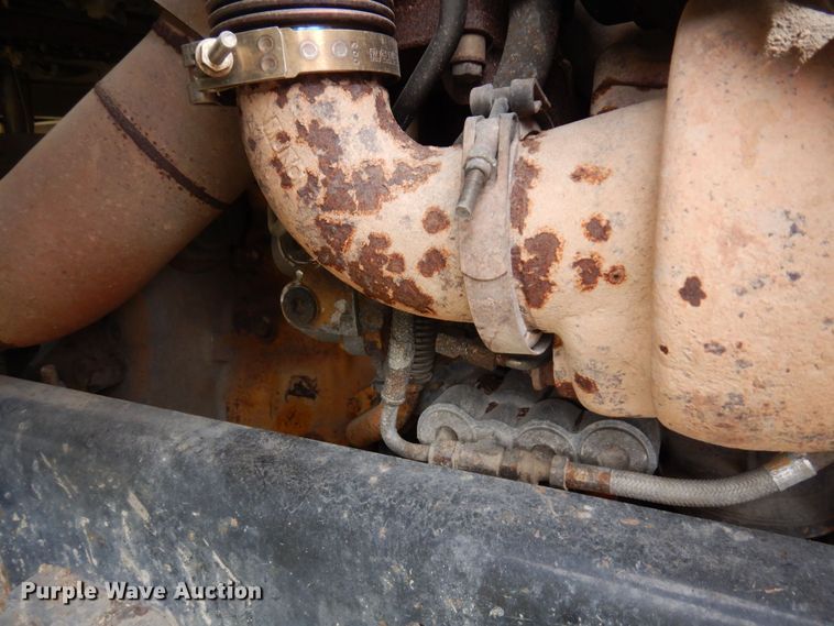 image for item KU9951 2005 Sterling LT9500  ready mix truck