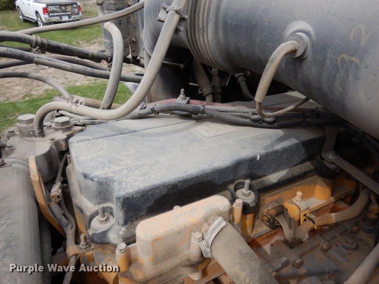 image for item KU9951 2005 Sterling LT9500  ready mix truck