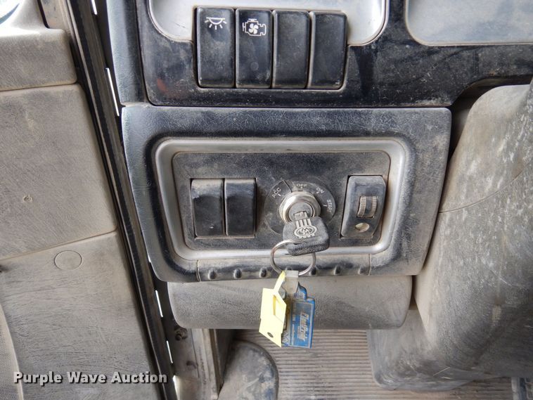 image for item KU9952 2009 Kenworth W900  ready mix truck