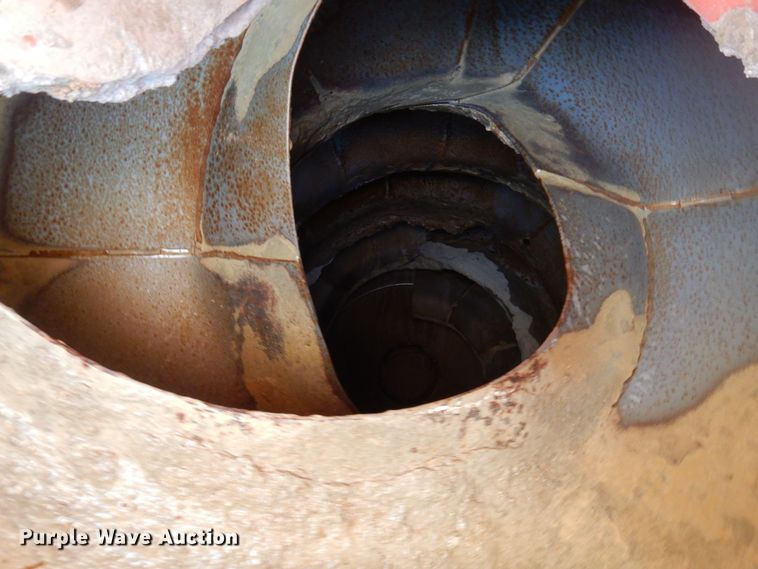 image for item KU9965 2002 Volvo VHD  ready mix truck