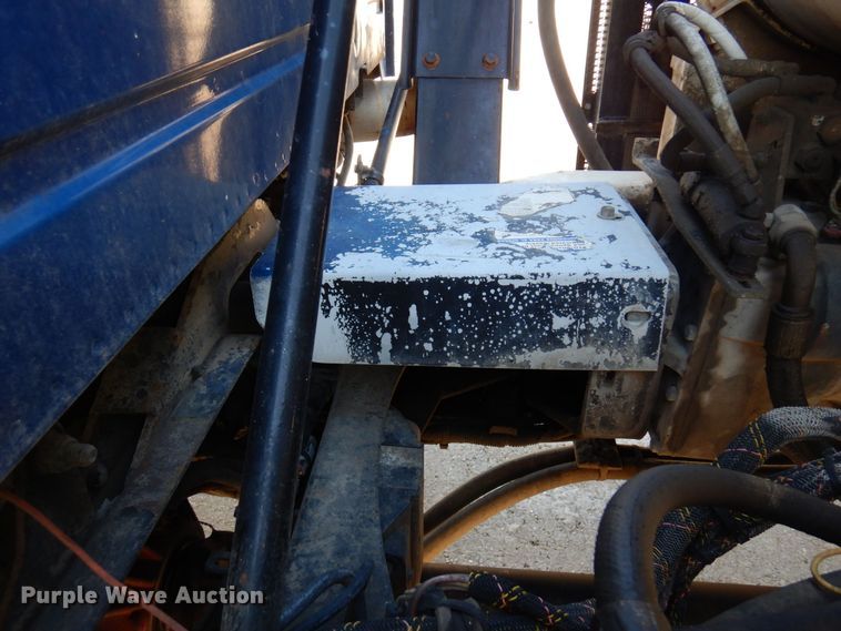 image for item KU9965 2002 Volvo VHD  ready mix truck