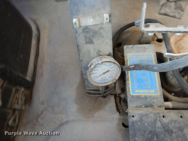 image for item KU9965 2002 Volvo VHD  ready mix truck