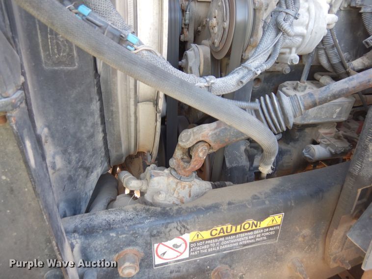 image for item KU9965 2002 Volvo VHD  ready mix truck