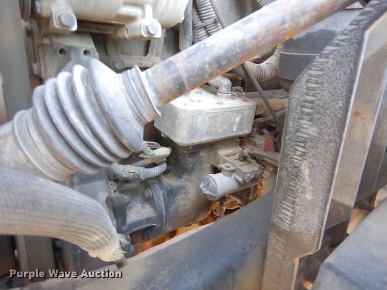 image for item KU9965 2002 Volvo VHD  ready mix truck