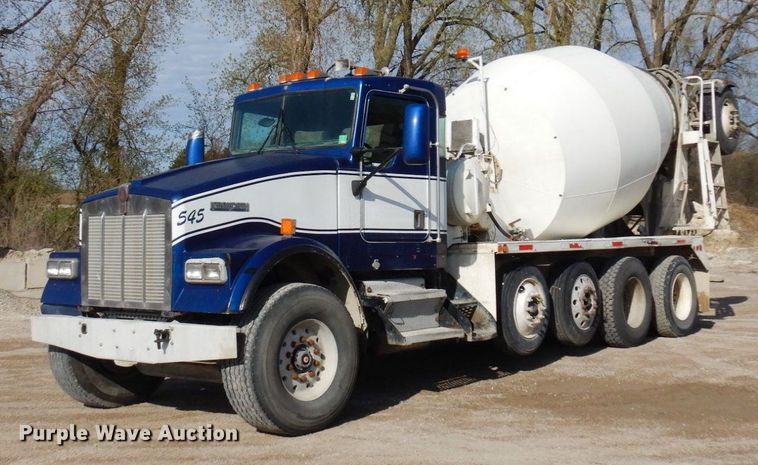 image for item KU9966 2002 Kenworth W900  ready mix truck