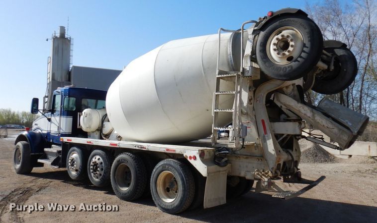 image for item KU9966 2002 Kenworth W900  ready mix truck