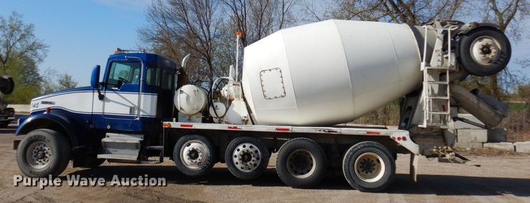 image for item KU9966 2002 Kenworth W900  ready mix truck