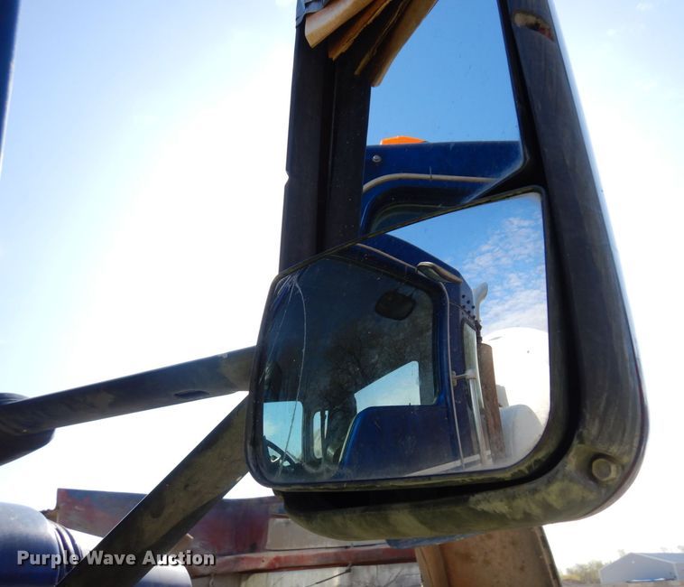 image for item KU9966 2002 Kenworth W900  ready mix truck