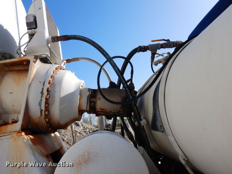 image for item KU9966 2002 Kenworth W900  ready mix truck