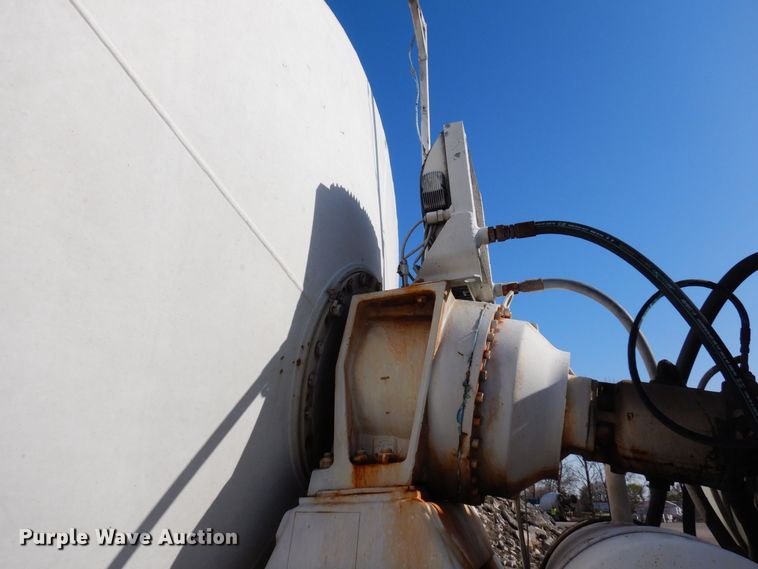 image for item KU9966 2002 Kenworth W900  ready mix truck