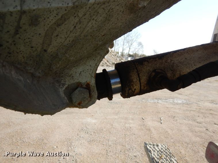 image for item KU9966 2002 Kenworth W900  ready mix truck