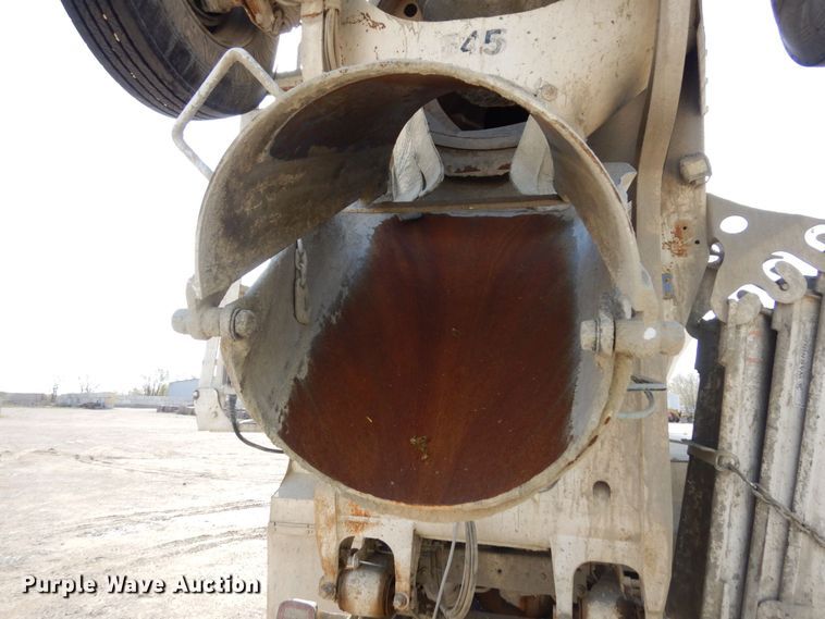 image for item KU9966 2002 Kenworth W900  ready mix truck