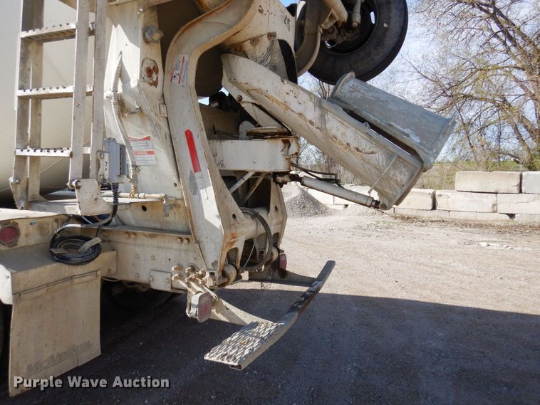 image for item KU9966 2002 Kenworth W900  ready mix truck