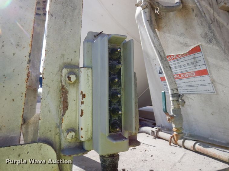 image for item KU9966 2002 Kenworth W900  ready mix truck